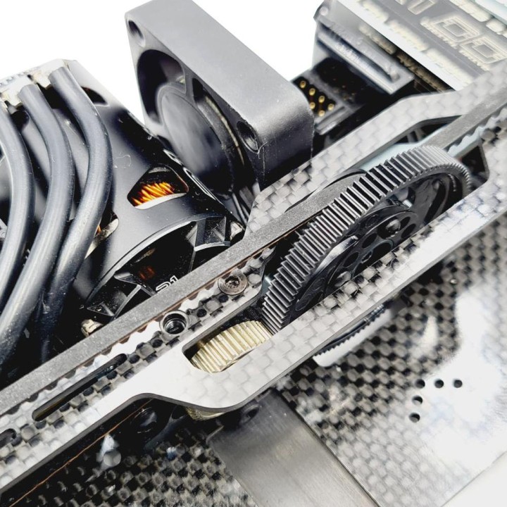 RCMaker SlimFlex 1pc 2.0mm Carbon Topdeck For Mugen MTC2