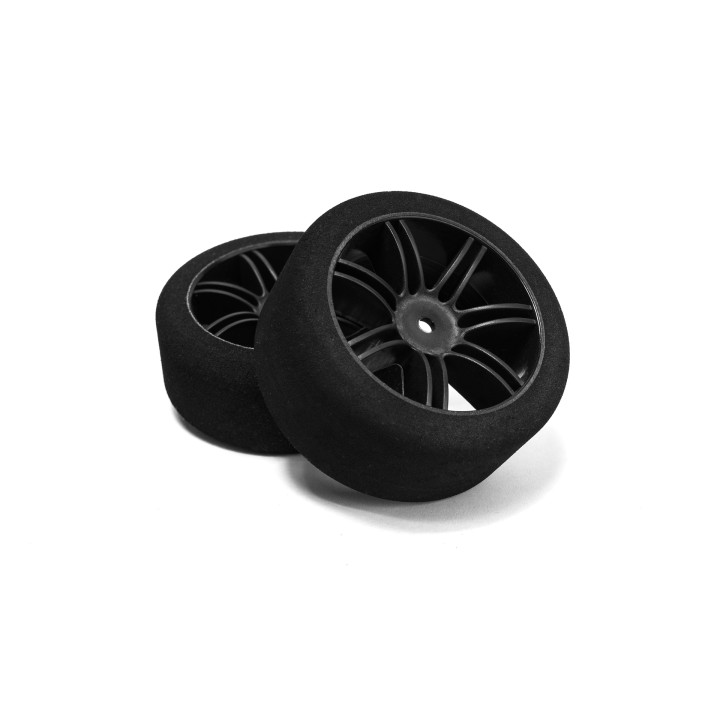 HR005-0141 Hot Race Pair Of Front Tyres 1/10 Shore 37 On Carbon Rims