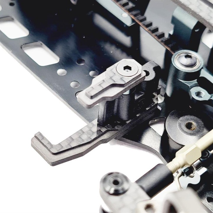 RcMaker GeoCarbon Slim Battery Mount Set for Mugen MTC2