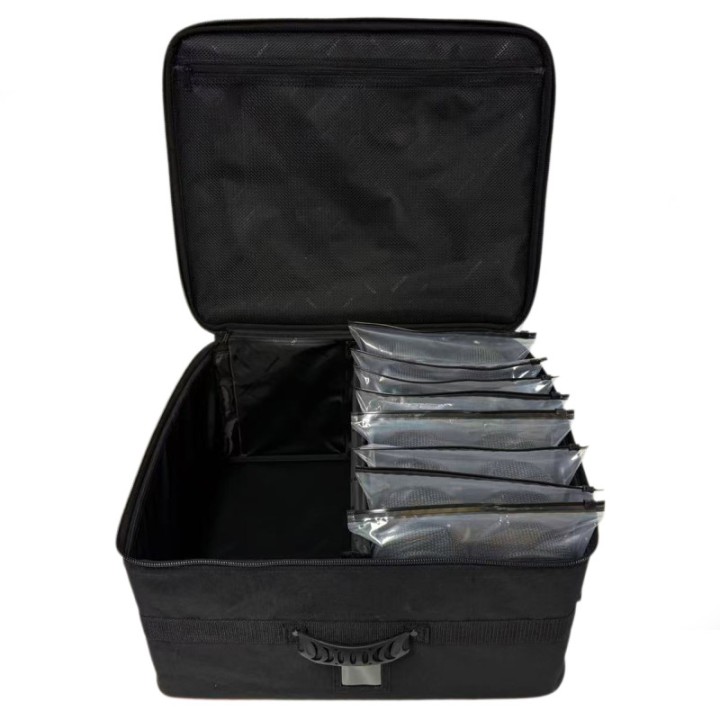 UR8814 Ultimate Tyres Bag 1/8 For 16 Sets - 500X400X250mm