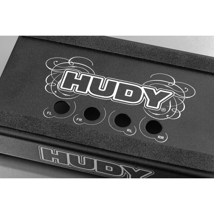 108150 Hudy Touring Car Stand - V3